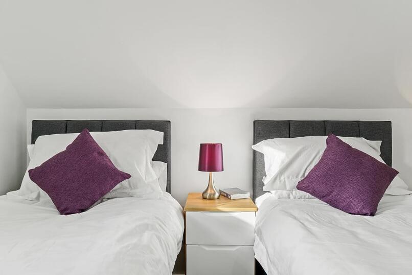 Chestnut Contractor Stays Wellingborough Room photo
